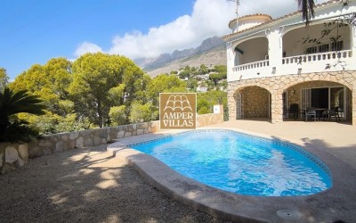 Beautiful and spacious Mediterranean villa with large terraces.